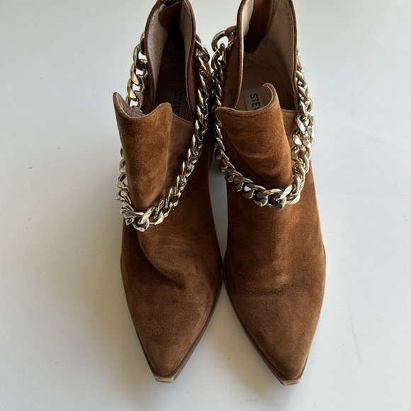 Like new Steve Madden Cedar heeled booties w/silver chain - Picture 3 of 4